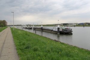 Mooring on Amsterdam-Rijnkanaal